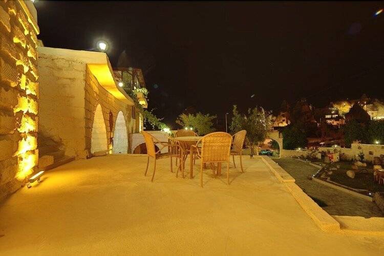Kayatas Hotel