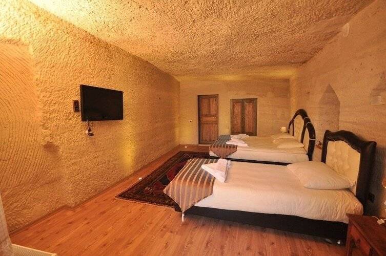 Kayatas Hotel