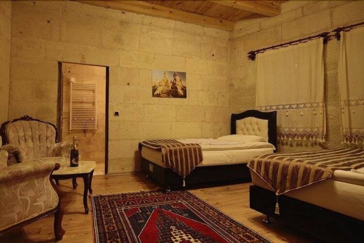 Kayatas Hotel