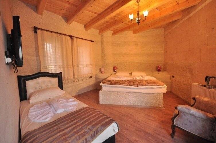 Kayatas Hotel