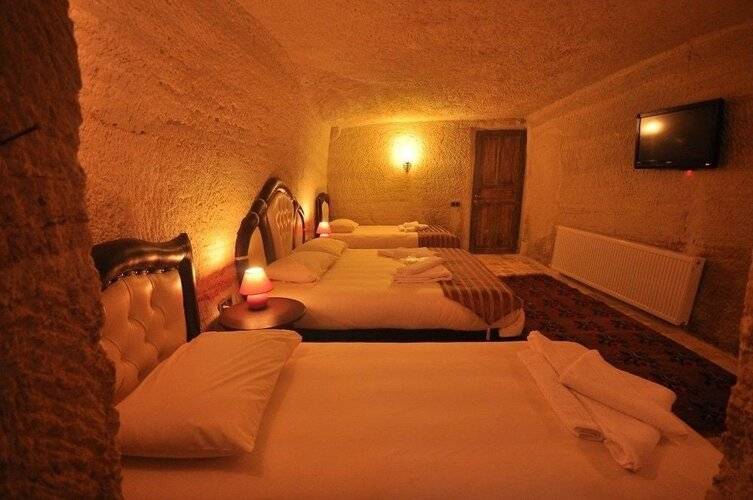 Kayatas Hotel