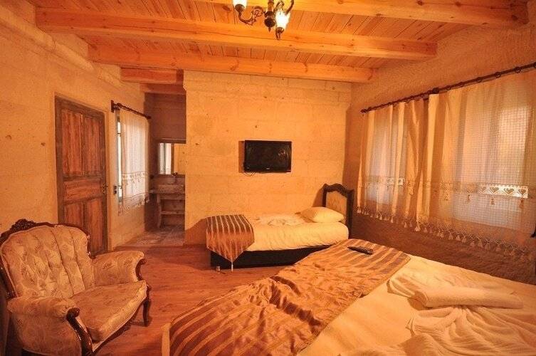 Kayatas Hotel