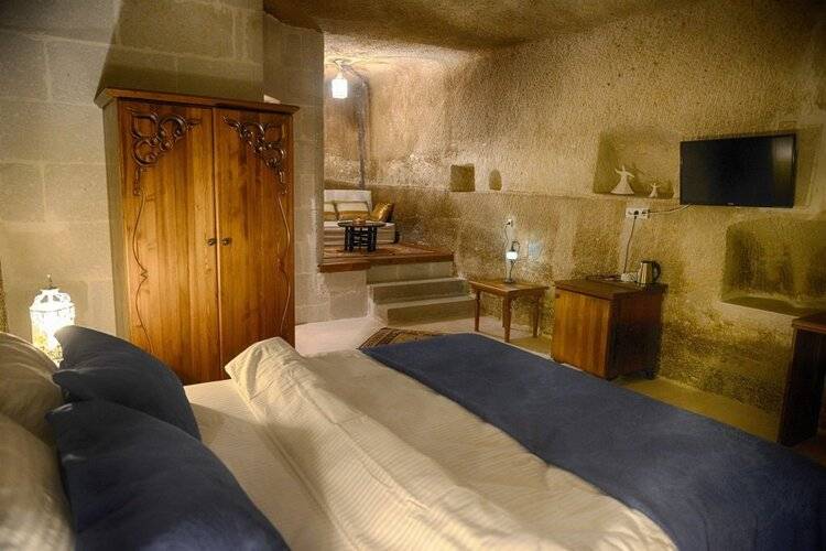 Salkim Cave House