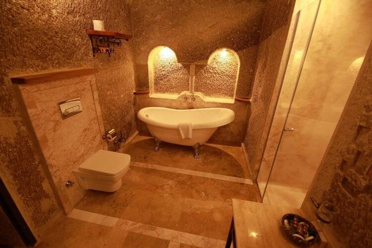 Sarnich Cave Suites