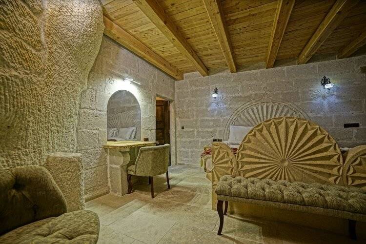 Zeus Cave Suites