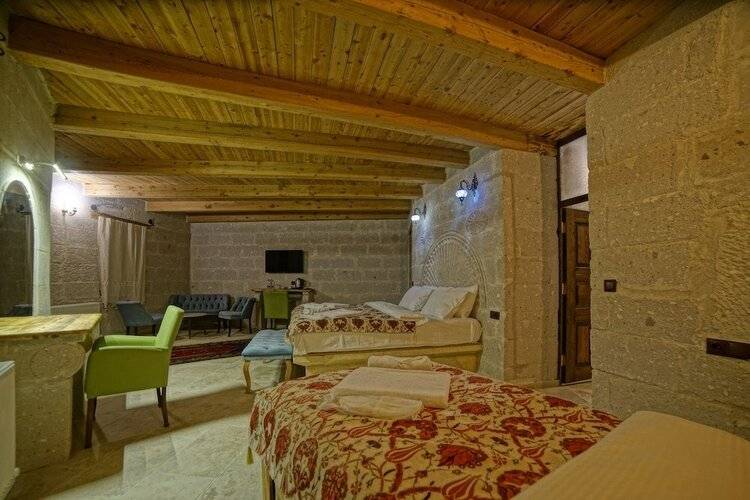 Zeus Cave Suites