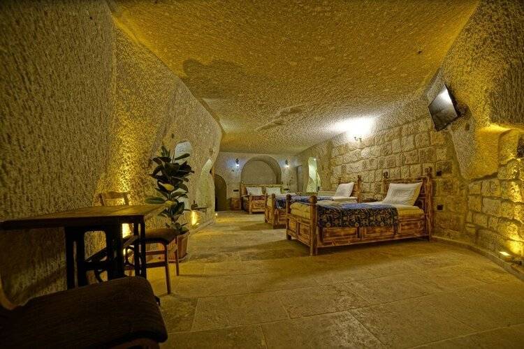 Zeus Cave Suites