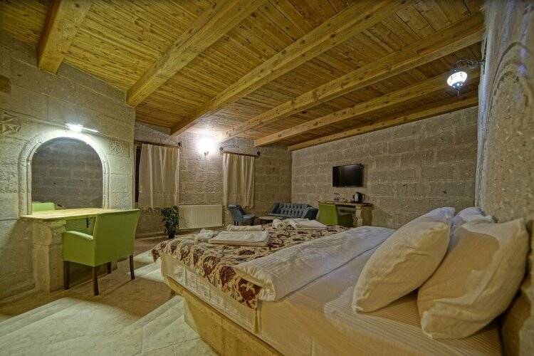 Zeus Cave Suites
