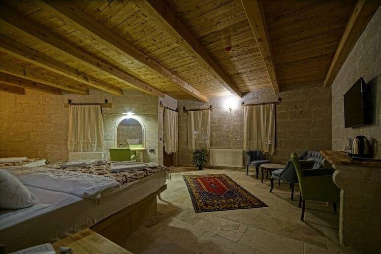 Zeus Cave Suites