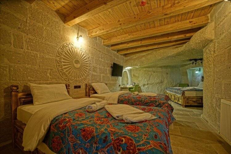 Zeus Cave Suites