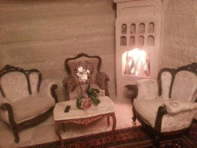 Family Cave Suites Hotel