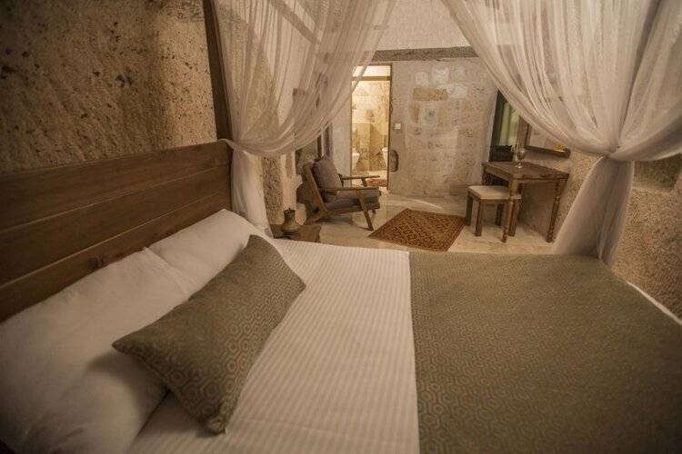 Helike Cave Hotel