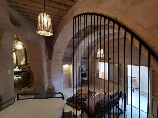 Helike Cave Hotel