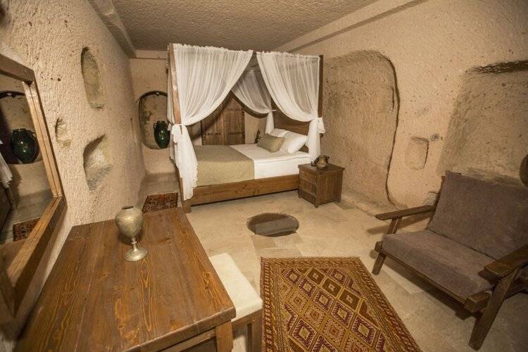 Helike Cave Hotel