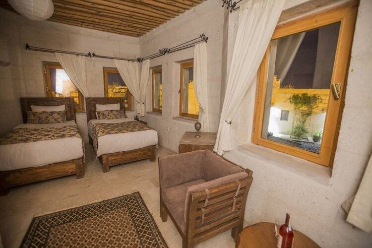 Helike Cave Hotel