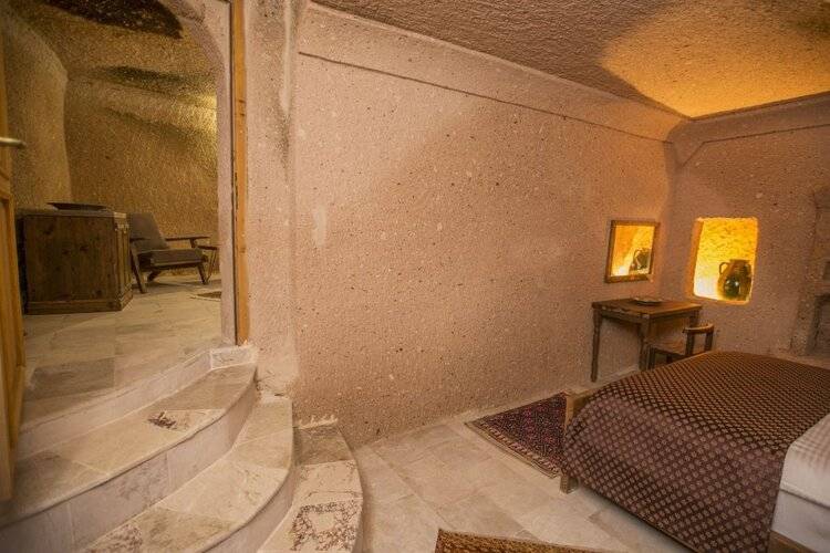 Helike Cave Hotel