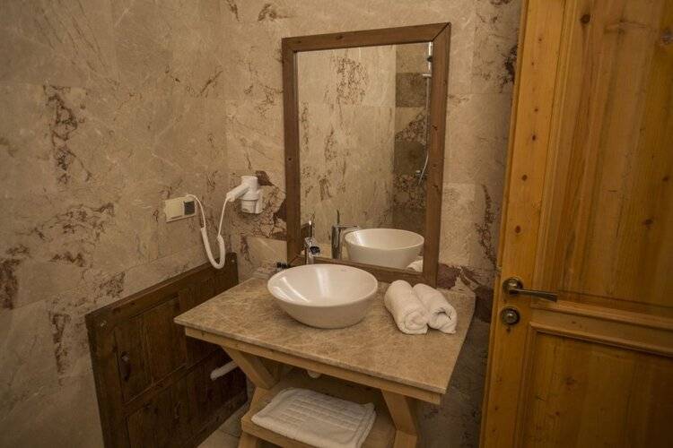 Helike Cave Hotel