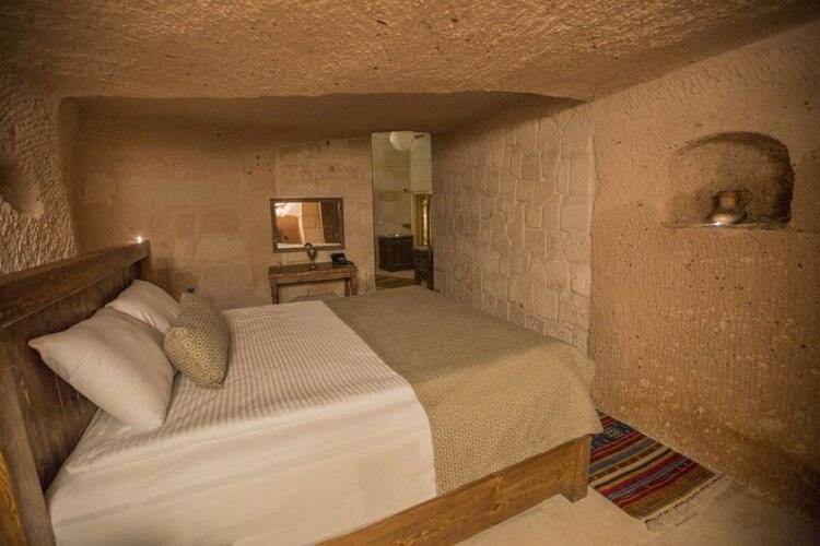 Helike Cave Hotel