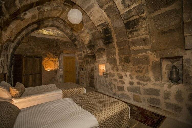 Helike Cave Hotel