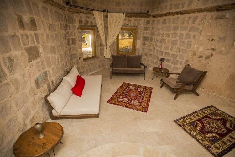 Helike Cave Hotel