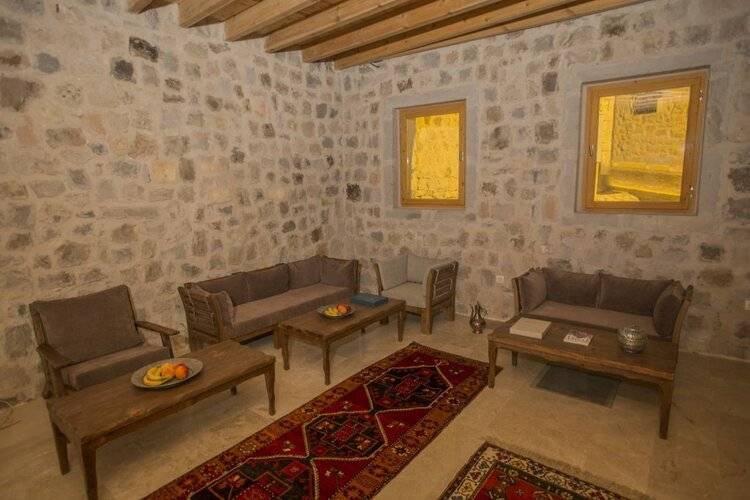 Helike Cave Hotel