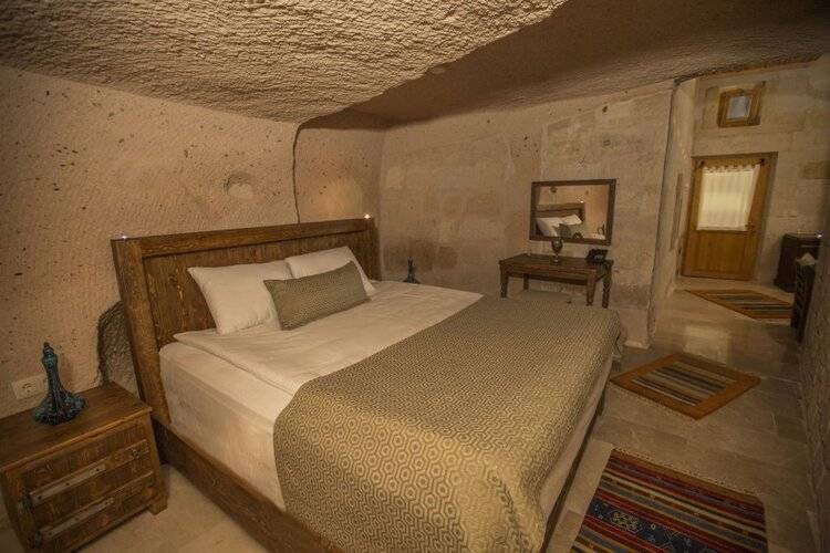 Helike Cave Hotel