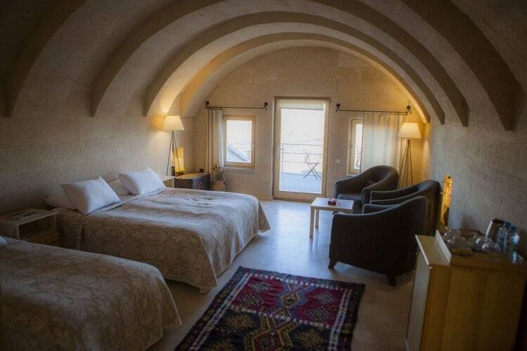 Kistar Cave Hotel