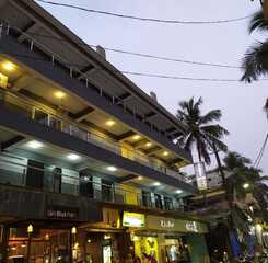 $item['hotel']['name']