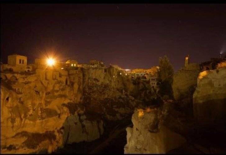 Abu Hayat Cave Suites