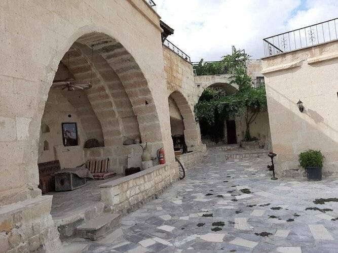 Aziz Cave Hotel
