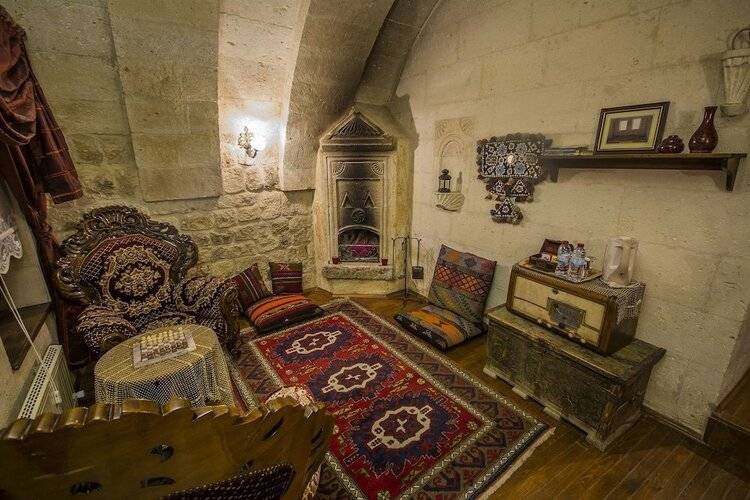 Assiana Cave House
