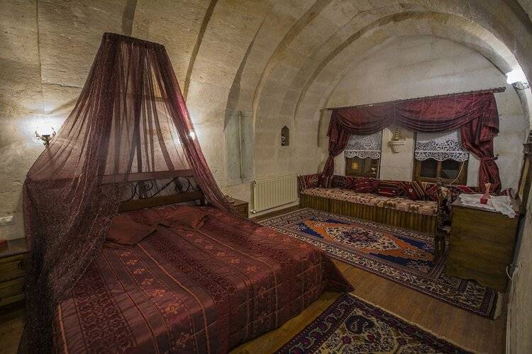 Assiana Cave House