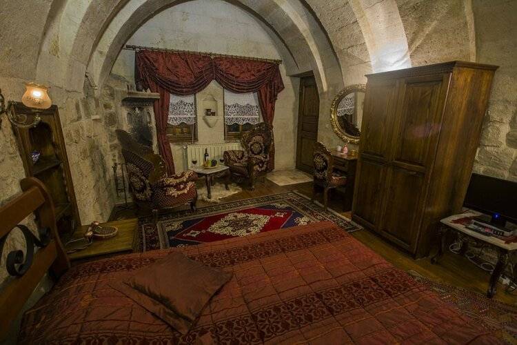 Assiana Cave House