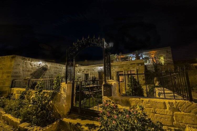 Assiana Cave House