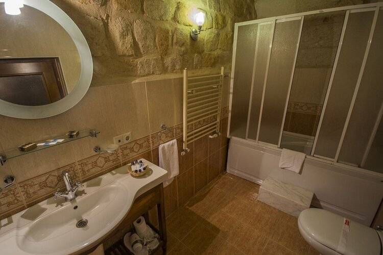 Assiana Cave House