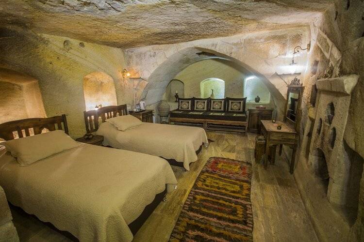 Assiana Cave House