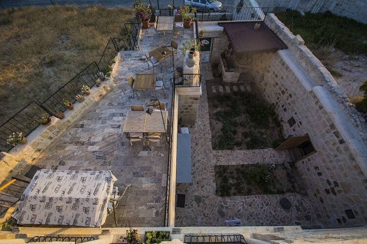 Assiana Cave House