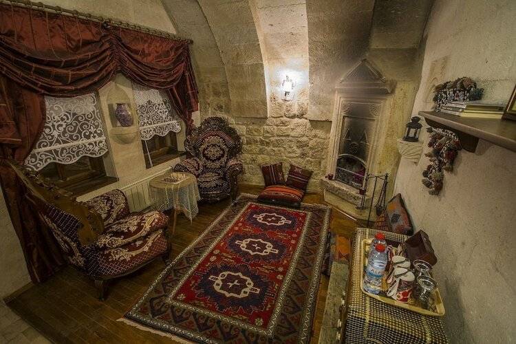 Assiana Cave House