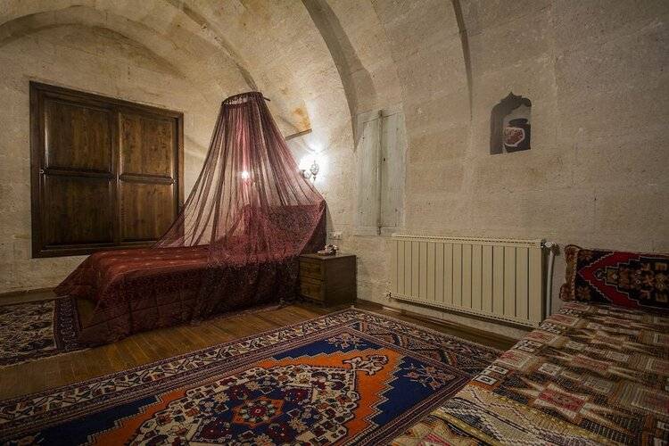 Assiana Cave House