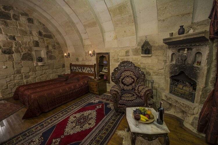 Assiana Cave House