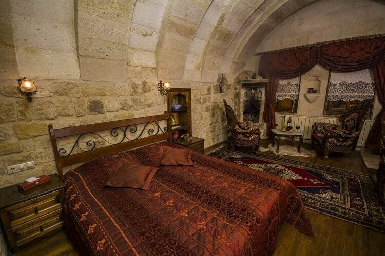 Assiana Cave House