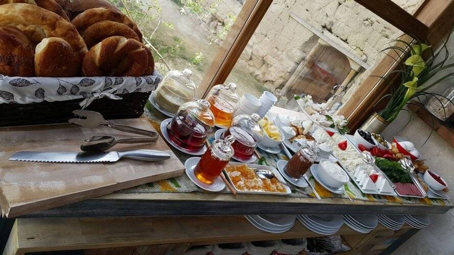 Elaa Cave Hotel