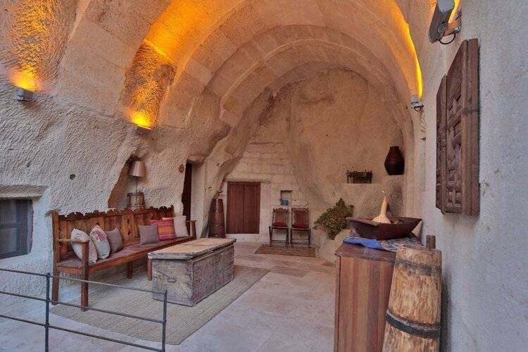 Elaa Cave Hotel