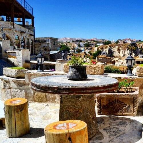 Elika Cave Suites & Spa