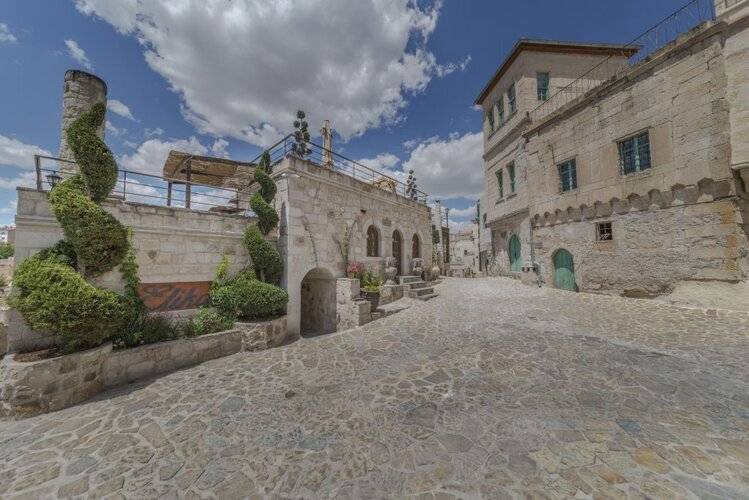 Elika Cave Suites & Spa