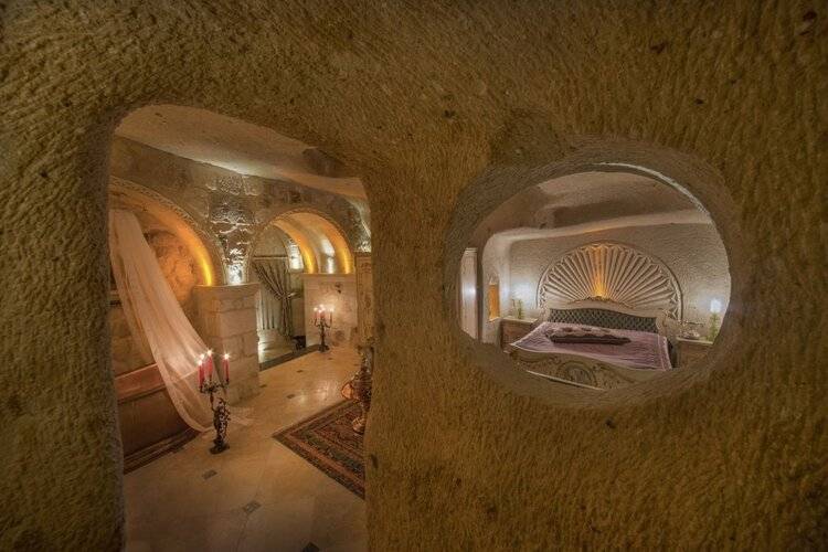 Elika Cave Suites & Spa