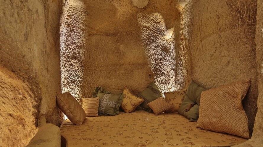 Golden Cave Suites