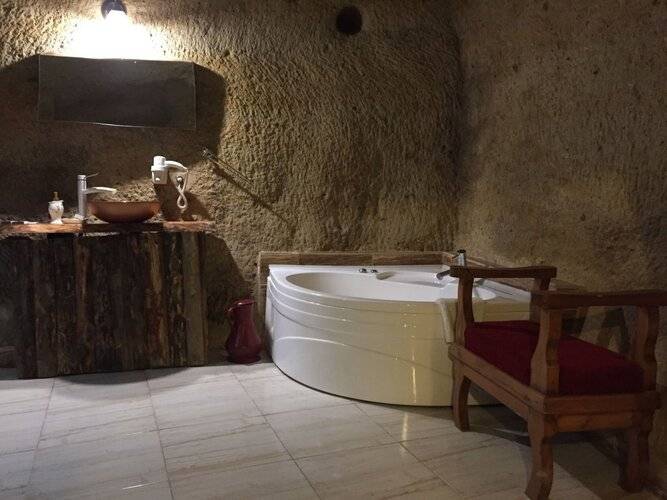 Helios Cave Hotel