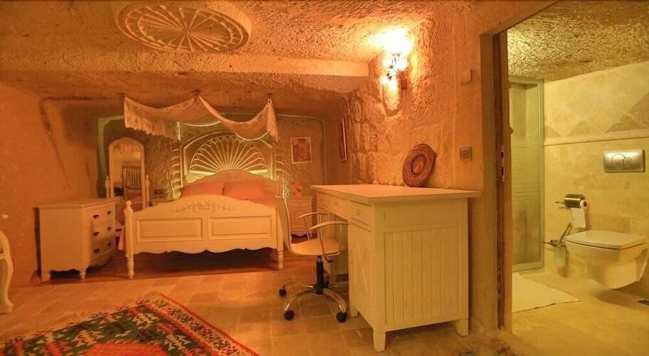 Iris Cave Cappadocia