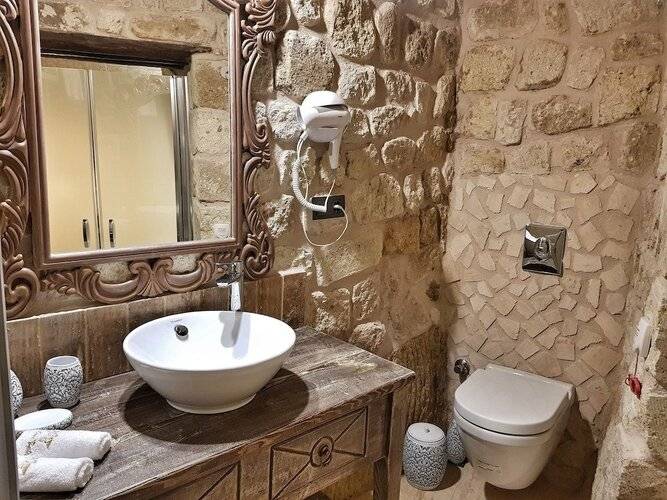 Elysion Cave Suites